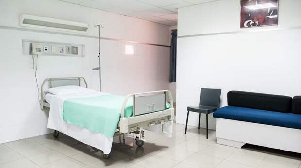 Комик Белый* рассказал о проблемах с медициной в Германии