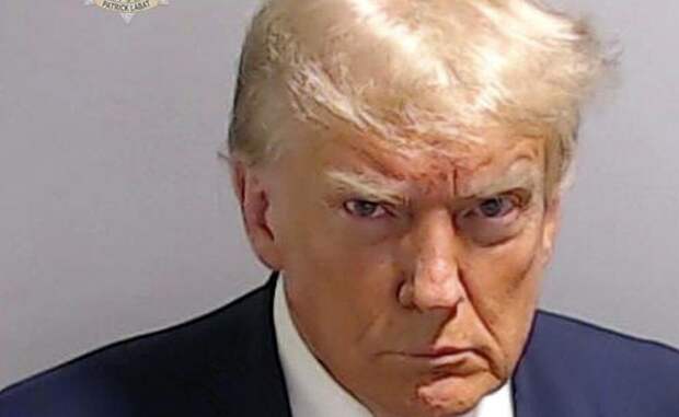 Бык получил по рогам: Трамп к пятому дню бомбардировок Ирана понял, что влип и от этого стал быковать еще больше