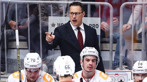 Ги Буше — о поражении «Авангарда»: «Шансов-то у нас огромное количество, моменты создаем, но шайба все не залетает»