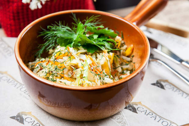 ЖАРЕНАЯ КАПУСТА С МОРКОВЬЮ И ЯЙЦОМ