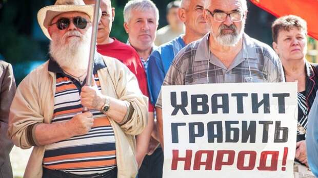 Михаил Делягин: В схватку с Западом Россия вступила в разобранном состоянии