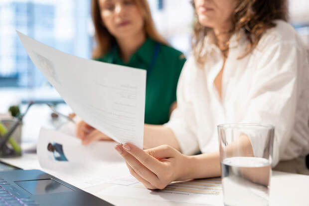 Экономист Дышекова: сокращенная пятница у женщин снизит к ним интерес работодателей