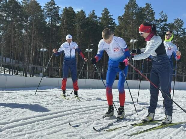 Тюменские ветераны СВО принялись за освоение биатлона и лыжных гонок
