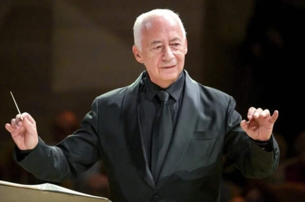 Владимир Спиваков признался, с кем больше всего любит играть Моцарта