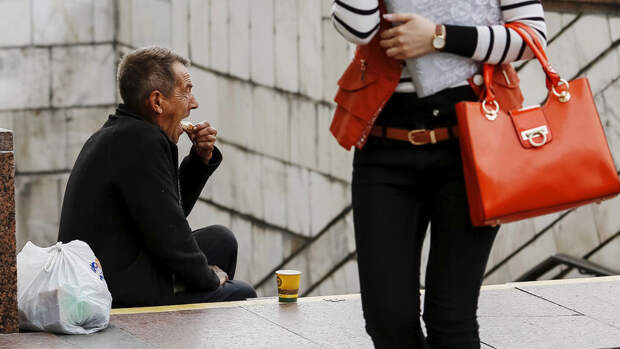 KP.RU: 89% россиян заявили, что не верят попрошайкам на улице