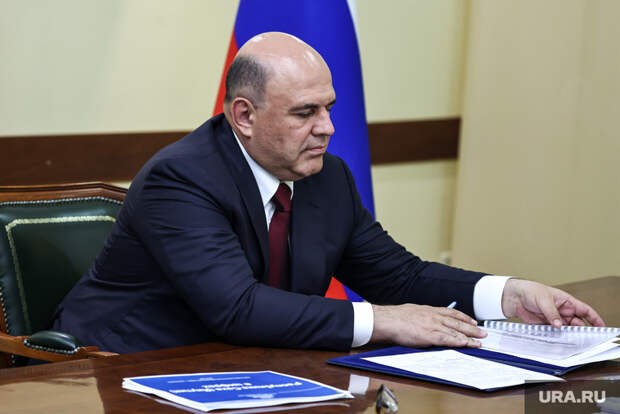 Михаил Мишустин во время посещения Якустка. Якутск