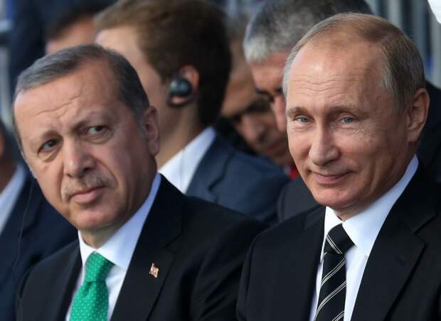 Путин задушит Эрдогана в своих «плотных объятиях».