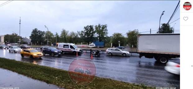 На Шоссе Энтузиастов за час три мотоциклиста попали в ДТП