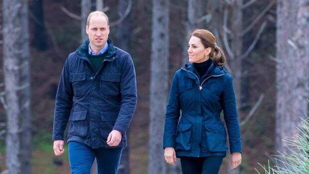 Очень нервничает: принц Уильям рассказал о проблемах своей дочери Шарлотты