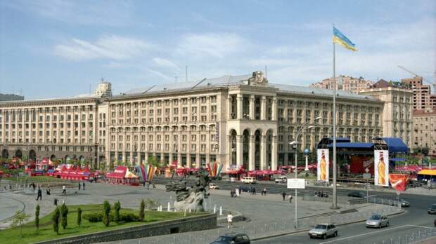 Киев пригрозил России новыми санкциями из-за выборов в Севастополе
