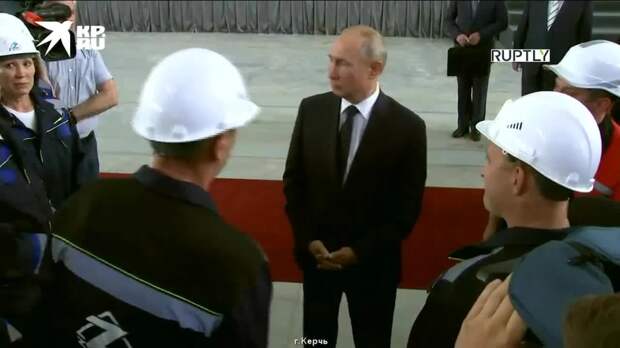 Владимир Путин, церемония закладки военных кораблей, Керчь, Крым, Россия. Источник изображения: 