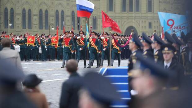 МИД: Россия не пригласила на Парад Победы послов недружественных стран