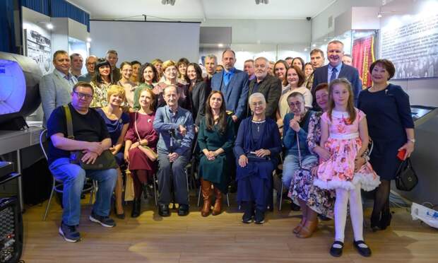 «Про завод, корабли и заводских людей»: северодвинцев приглашают на персональную фотовыставку Максима Воркункова