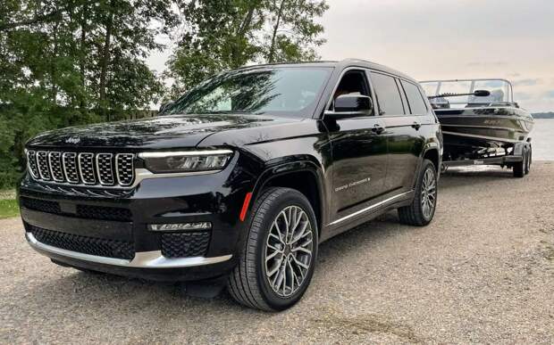 Покупателям Jeep Grand Cherokee посоветовали запастись терпением. Что бы это значило?