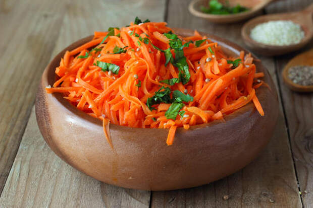 Давайте сегодня вспомним рецепты приготовления корейской морковки