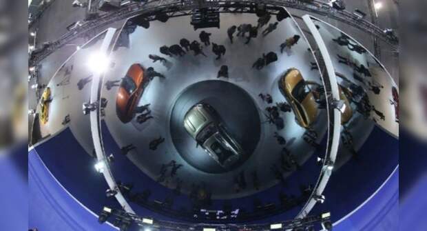 Вспоминаем главные автомобильные события 2020 года