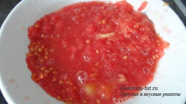 Манты в томатном соусе