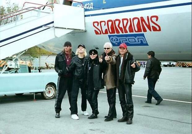 21. Арендованный для российских гастролей группы Scorpions Як-42 гастроли, транспорт