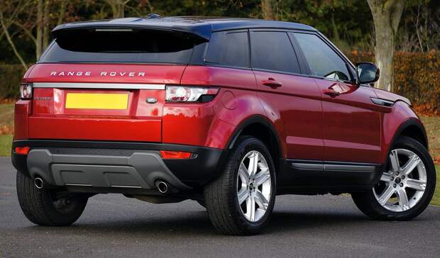 Компания Land Rover оснастила Range Rover Velar новыми двигателями