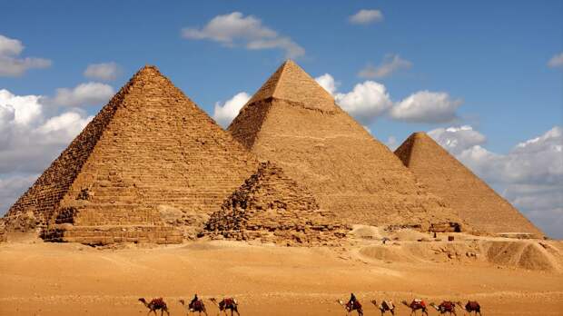 Что фараоны Древнего Египта хранили в пирамидах?