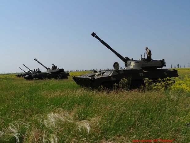 11-й полк Армии ДНР накрыл район сосредоточения ВСУ за Водяным (ВИДЕО)