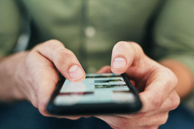 Студент из Сингапура звал мужчин на свидания от имени девушки и шантажировал их