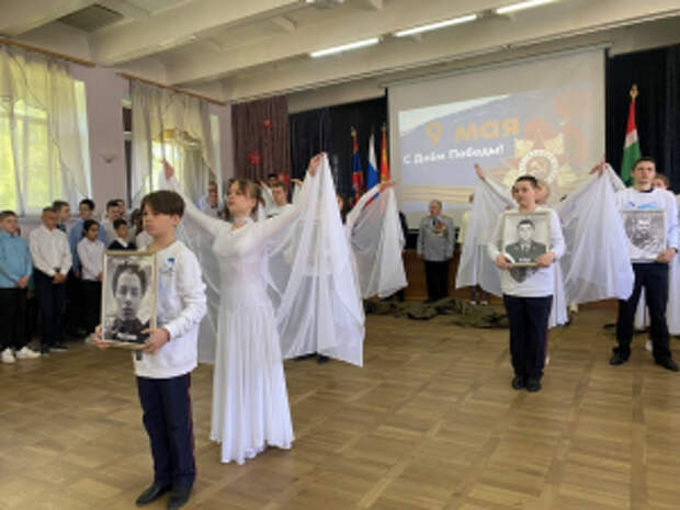 В Калужской области полицейские и общественники приняли участие в патриотическом мероприятии, посвященном Дню Победы