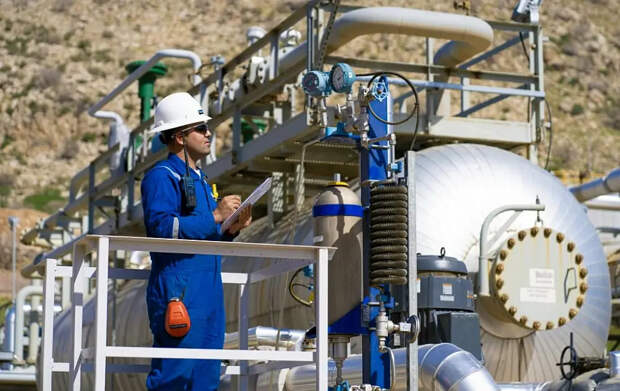 Иран копирует тактику ВС РФ: прекращена добыча на нефтяном месторождении в Ираке