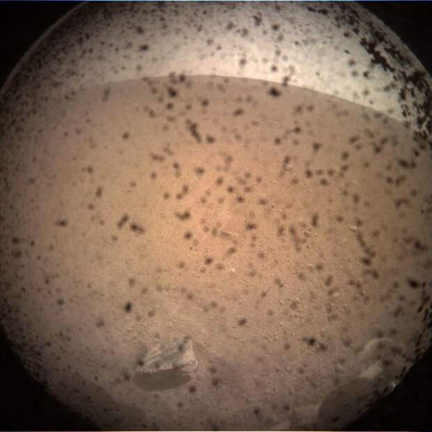 Первое изображение поверхности Марса, полученное зондом InSight InSight, nasa, ynews, космос, марс, новости, фотография