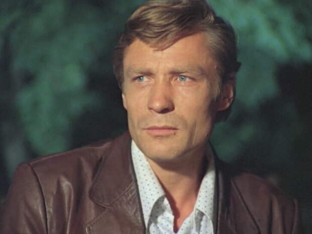 Почему Александр Михайлов наотрез отказывался сниматься в фильме «Мужики!..»: неизвестные факты о культовой драме Искры Бабич