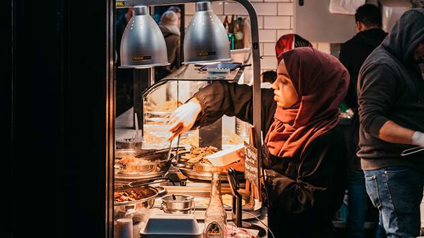 В России готовятся к запуску исламского банка. Народ опешил: "Куда мы идём?!"