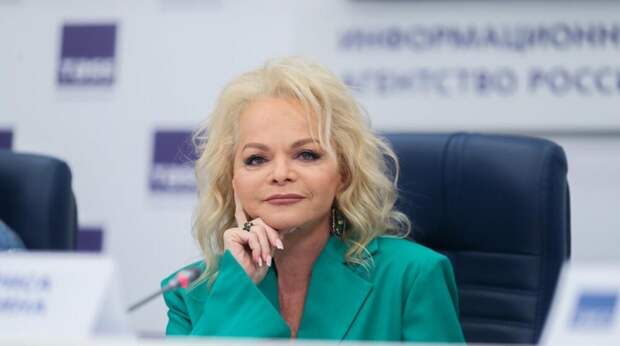 Дочь Ларисы Долиной задолжала ФНС более 200 тысяч рублей