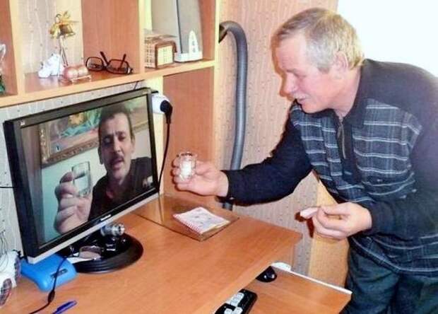 Физрук с трудовиком переходят на дистанционное обучение Физрук с трудовиком переходят на дистанционное обучение