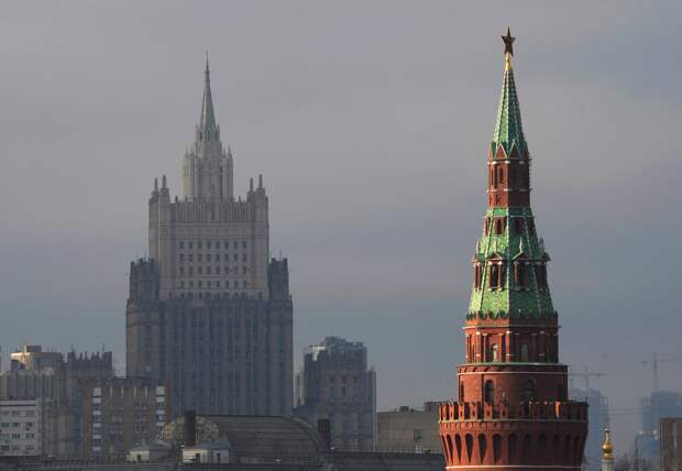 МИД РФ назвал бесцеремонным нарушением права удар по ядерному объекту в Натанзе