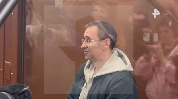 Суд арестовал журналиста "Новой газеты" Ролдугина