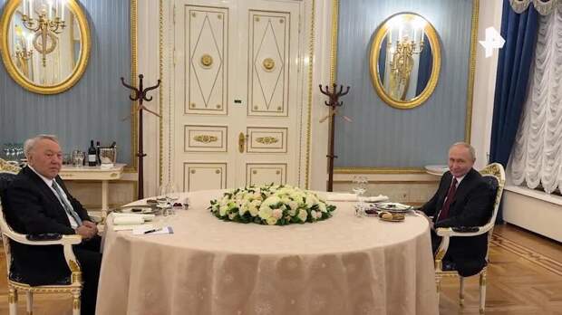 Путин провел встречу с Назарбаевым в Кремле