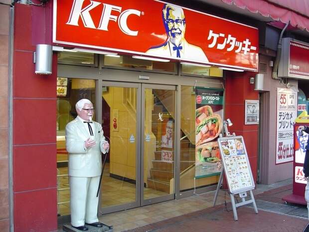 8. В Японии на Рождество принято устраивать пир в KFC - это стало настоящей традицией в мире, интересное, полезно, путешествия, страна, факты, фото, япония