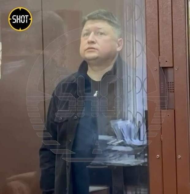 Пожалуй с момента громкого дела Министра обороны Сердюкова, столь громких задержаний в России еще не было.-6