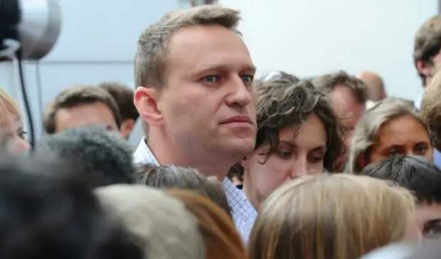 Нога Навального выдала его с головой: “Извините, вы не соблюдаете правила симуляции”