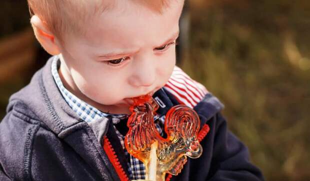 История петушка на палочке и его «родственников», которые старше, чем вы думаете