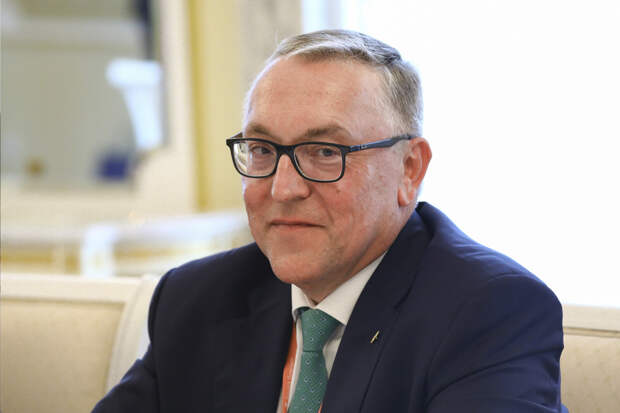 МИД: Россия осуждает ужесточение бесчеловечной блокады Кубы