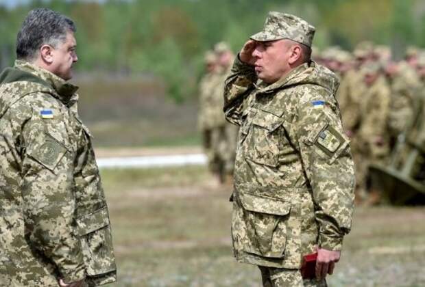Киев готов ввести «военное положение»: у Порошенко заявили – Украину ожидают «пророссийские бунты»