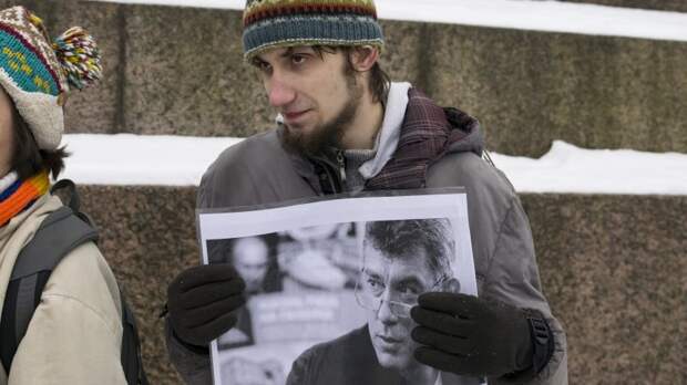 Блеф и бездна Бориса Немцова: «преемник Ельцина» погорел на воровстве у США Блеф и бездна Бориса Немцова: «преемник Ельцина» погорел на воровстве у США