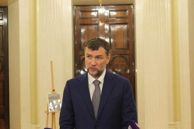 Разумишкин пообещал уменьшить количество реагентов на дорогах Петербурга