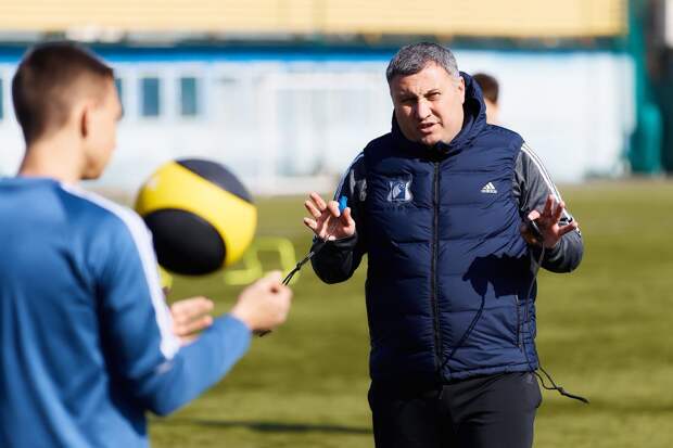 «Алания» отправит в отставку тренера Тедеева