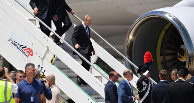 Президент РФ Владимир Путин прибыл в Италию