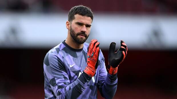 «Ювентус» выбирает между Алиссоном и Викарио