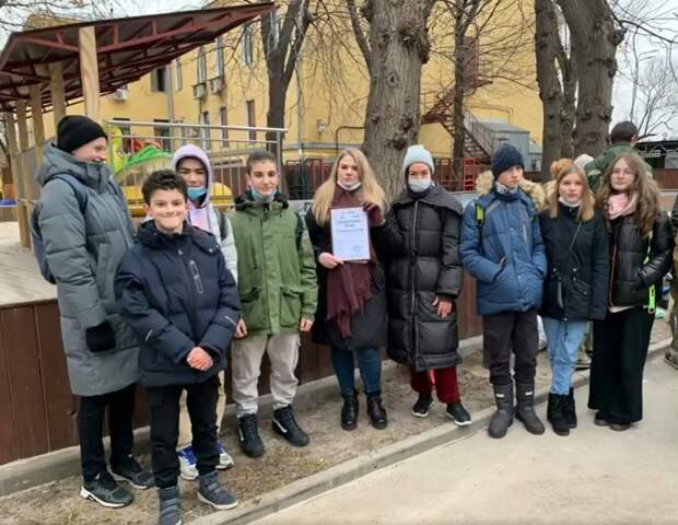 Волонтеры из Северного стали первыми помощниками Московского зоопарка