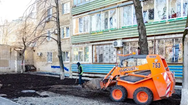 Жители поврежденного кипятком дома в Ростове до конца недели останутся без окон