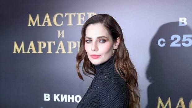 Московские коммунальщики отомстили звезде «Мастера и Маргариты»: «Кричат, свистят, скребут лопатами»